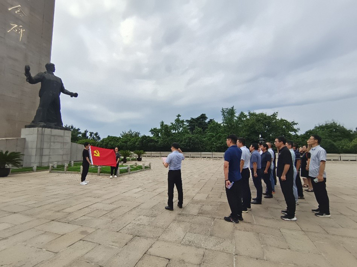 1721636217467045702.jpg 212.jpg